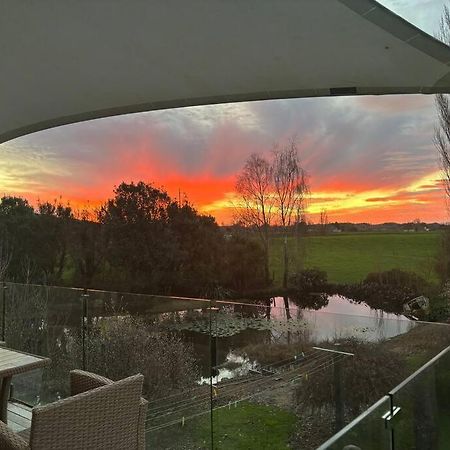 הוילה מטאמאטה Hobbiton Countryside Sanctuary מראה חיצוני תמונה